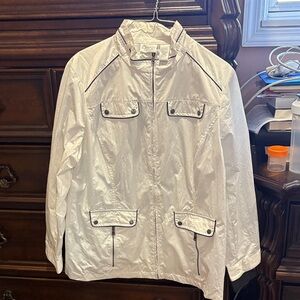 Zenergy by Chico’s White Lightweight Jacket